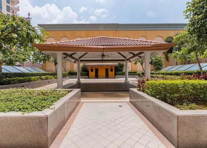 Апартаменты At Venice Mall, Near Airport, Bgc & Makati Манила
