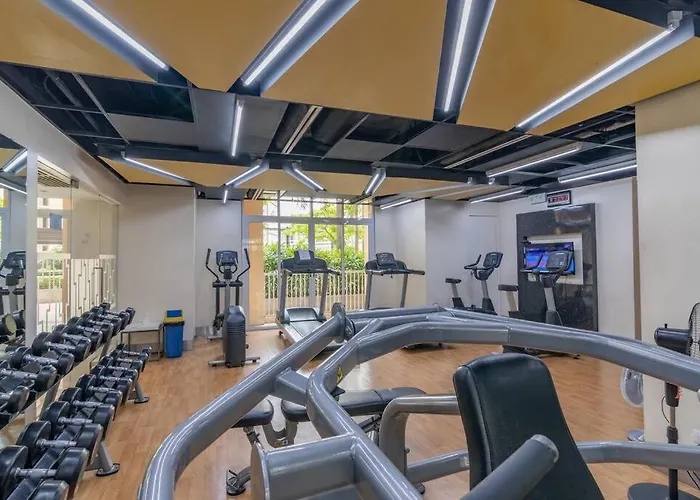 Апартаменты At Venice Mall, Near Airport, Bgc & Makati